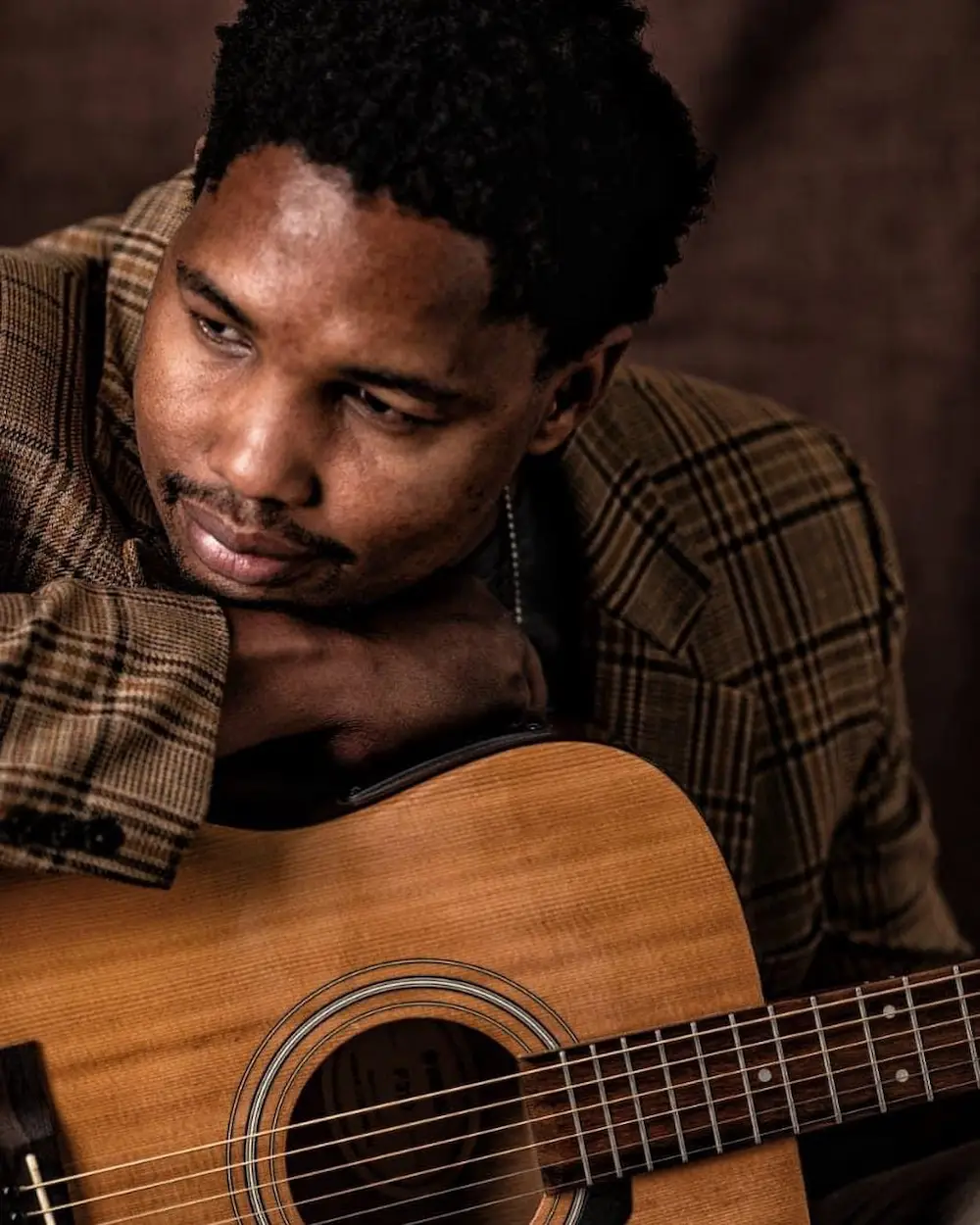 Sagarias Tsam with Guitar